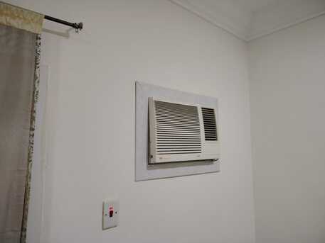 Al Faisaliyah, Air Conditioners, SAR 500,  Clean Air Conditioners - 4 Window And 1 Split AC