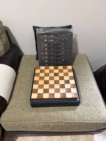 Al Mohammadiyah, Furniture, SAR 1000,  Umbra Wobble Chess Set - Brand New