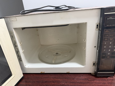 Khobar, Appliances, SAR 250,  Microwave For Sale