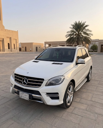Riyadh, Vehicles, Cars & Trucks , SAR 55000,  Mercedes-Benz ML,  2014,  Automatic,  198000 KM,  ML 350 AMG Mercedes - 4Matic
