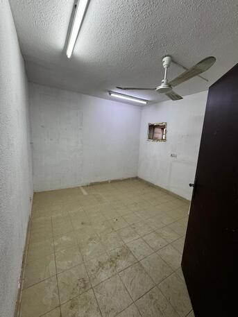 Riyadh, Apartments, Flats, Houses & Villas, SAR 25000/month,  2 BR,  Malaz Small Flat For Rent In Malaz