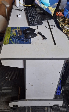 Riyadh, Furniture, SAR 15,  Good And Used Household Itmes For Sale Very Good Rate