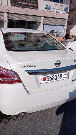 Manama, Vehicles, Cars & Trucks , Nissan Altima SR,  2013,  Automatic,  188 KM,  Well Maintained Nissan Altima For Sale