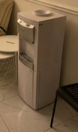 Riyadh, Appliances, SAR 250,  TCL Vertical Water Dispenser - Like New & Mint Condition