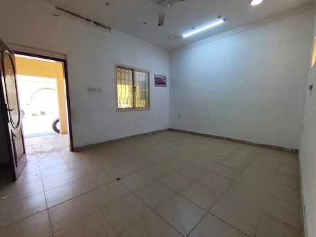 Manama, Apartments, Flats, Houses & Villas, BHD 200/year,  2 BR,  Isatown:- 2Bhk Unfurnished House On Rent With Ewa..