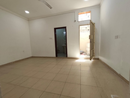 Manama, Apartments, Flats, Houses & Villas, BHD 200/year,  2 BR,  Isatown:- 2Bhk Unfurnished House On Rent With Ewa..