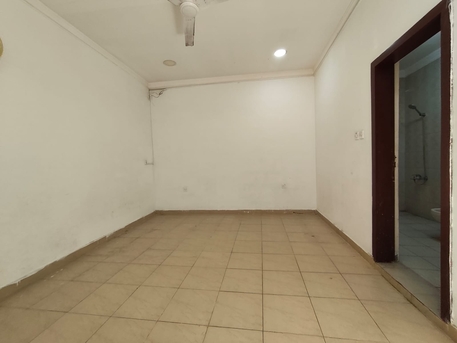 Manama, Apartments, Flats, Houses & Villas, BHD 200/year,  2 BR,  Isatown:- 2Bhk Unfurnished House On Rent With Ewa..