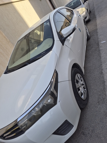 Riyadh, Vehicles, Cars & Trucks , SAR 28000,  Toyota Corolla,  2014,  Automatic,  306000 KM,  Selling Car Corolla 2015
