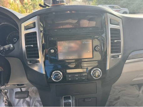 Riyadh, Vehicles, Cars & Trucks , SAR 52000,  Mitsubishi Pajero,  2016,  Automatic,  191867 KM,   Full Version With Sun Roof