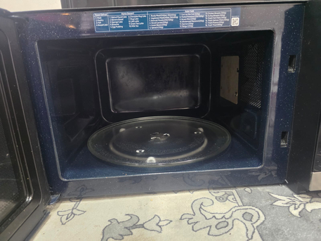 Al Khobar Al Shamalia, Collectibles, SAR 450,  New Samaung Microwave 30L.  In Very Good Condition Almost New  Latest Model For Sale  Used
