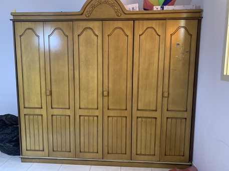 Al Faisaliah East, Furniture, SAR 300,  Bed And Wardrobe For Urgent Sale