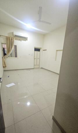 Salmaniya, Apartments, Flats, Houses & Villas, BHD 280/month,  2 BR,  2 Bedtoom Semi Furnished Flat For Rent With Ewa Unlimited