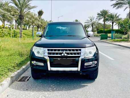 Manama, Vehicles, Cars & Trucks , BHD 3500,  MITSUBISHI PAJERO GLS,  2016,  Automatic,  160000 KM,  ,4WD, 7 SEATER FOR SALE.