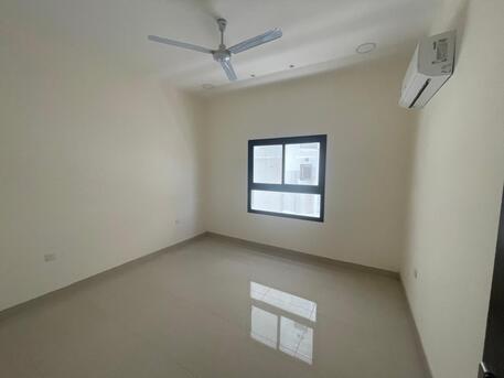 Janabiya, Apartments, Flats, Houses & Villas, BHD 220/month,  2 BR,  2 Bedroom Semi Furnished In Janabiyah Near Lulu