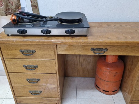 Jubail, Household Items, SAR 495,  Gas Stove And Gas Cylinder For Sale