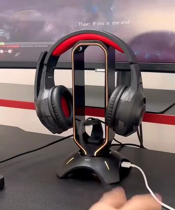 Manama, Electronics, BHD 12,  Vertux Extent Multi-Purpose Mouse Bungee With Headphone Stand & USB Hub
