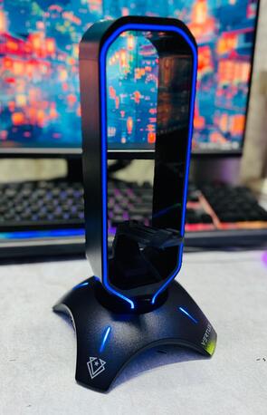 Manama, Electronics, BHD 12,  Vertux Extent Multi-Purpose Mouse Bungee With Headphone Stand & USB Hub