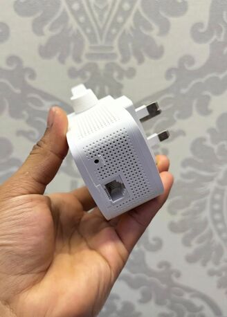 Manama, Electronics, BHD 7,  TP-Link Dual-Band Wi-Fi Range Extender  Very Good Condition