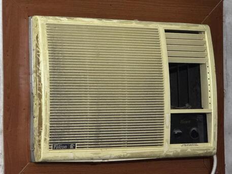 Al Shemaysi, Air Conditioners, SAR 400,  Window & Split AC For Sale (Leaving On Final Exit)