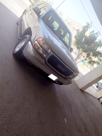 Riyadh, Vehicles, Cars & Trucks , SAR 22500,  GMC Suburban 2003,  2003,  Automatic,  360000 KM,  For Sale