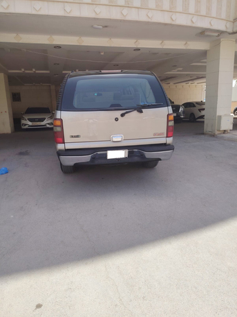 Riyadh, Vehicles, Cars & Trucks , SAR 22500,  GMC Suburban 2003,  2003,  Automatic,  360000 KM,  For Sale