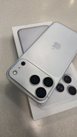 Dammam, Mobile Phones, SAR 5500,  IPhone 17 Pro Max Sim Physical