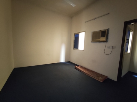 Manama, Apartments, Flats, Houses & Villas, BHD 140/year,  1 BR,  Ras Ruman:- Groundfloor 1Bhk  Flat On Rent With Ewa..