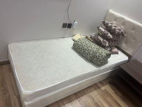 Al Malaz, Household Items, SAR 150,  Single Bed & Cit And Cupboard