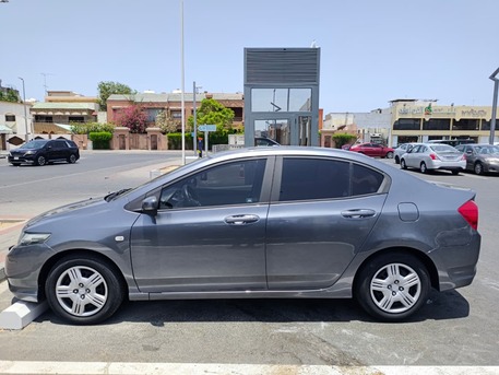 Jeddah, Vehicles, Cars & Trucks , SAR 24000,  Honda City,  2013,  Automatic,  154825 KM,  SAR. 24,000  (  )  -  Mileage: 154,825 KM -Neat Well Maintained Car