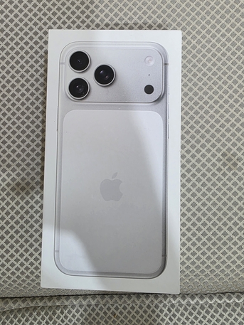 Gudaibiya, Mobile Phones, BHD 500,  Iphone 17 Pro Max 256gb Box Piece For Urgent Sale