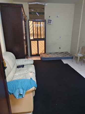 Al Sulaymaniyyah, Rooms for Rent, SAR 1650/month,  For Bachelor Saprate Room &  Bathroom+ Hall Included Water+ Internet