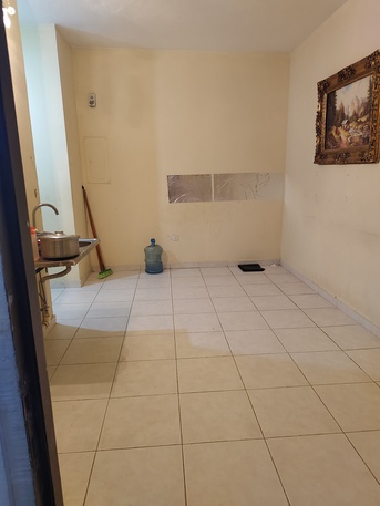 Al Sulaymaniyyah, Rooms for Rent, SAR 1650/month,  For Bachelor Saprate Room &  Bathroom+ Hall Included Water+ Internet