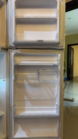 Al Sulaymaniyyah, Household Items, SAR 800,  Hitachi - 13.2 Cu. Ft. Double Door Top Freezer Refrigerator, Inverter