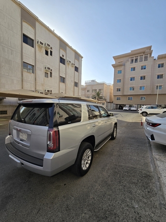 Jeddah, Vehicles, Cars & Trucks , SAR 65000,  Gmc Yukon,  2017,  Automatic,  355000 KM,