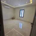 SAR 28600/year,  2 BR,  Consists Of:- 2 Bedrooms, A Living Room , 3 Bathrooms, And A Kitchen,   Fast Floor, Extern