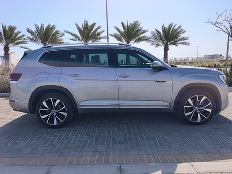 Amwaj Islands, Vehicles, Cars & Trucks , BHD 17,  Volkswagen Atlas SEL R-Line AWD,  2024,  Automatic,  38000 KM,  Teramont R-Line 2.0L AWD