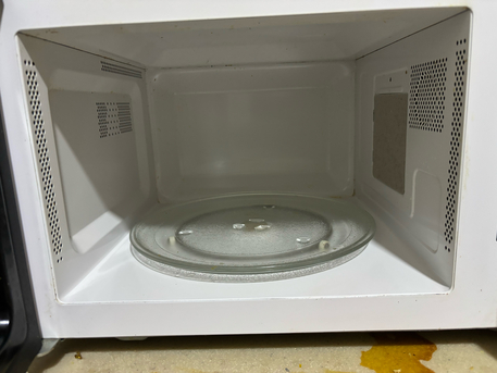 Dammam, Appliances, SAR 250,  Microwave And Coffee Machine