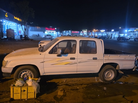 Jizan, Vehicles, Cars & Trucks , SAR 12000,  Toyota Hilux,  1999,  Manual,  471782 KM,  TOYOTA PICK UP TRUCK FOR SALE 1998