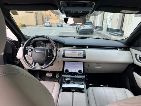 Riyadh, Vehicles, Cars & Trucks , SAR 105000,  Land Rover Range Rover Velar,  2018,  Automatic,  136000 KM,   Range Rover Velar Mid Options For Sales Good Price