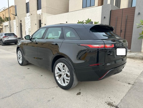 Riyadh, Vehicles, Cars & Trucks , SAR 105000,  Land Rover Range Rover Velar,  2018,  Automatic,  136000 KM,   Range Rover Velar Mid Options For Sales Good Price