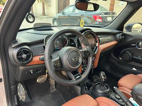 Riyadh, Vehicles, Cars & Trucks , SAR 135000,  Mini Cooper,  2023,  Automatic,  40000 KM,    Full Options With Sunroof N Very Reasonable Price Mini Coop 2nd Owner