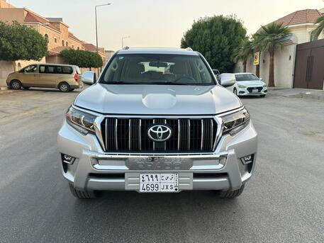 Riyadh, Vehicles, Cars & Trucks , SAR 150000,  Toyota Land Cruiser Pradon TX-L With V6,  2023,  Automatic,  31000 KM,  20223  Sunroof 4x4 Good Price For Sales (1st Owner)