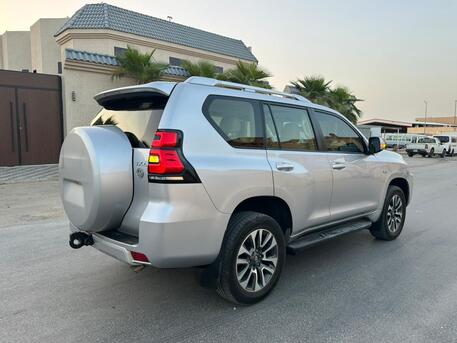 Riyadh, Vehicles, Cars & Trucks , SAR 150000,  Toyota Land Cruiser Pradon TX-L With V6,  2023,  Automatic,  31000 KM,  20223  Sunroof 4x4 Good Price For Sales (1st Owner)