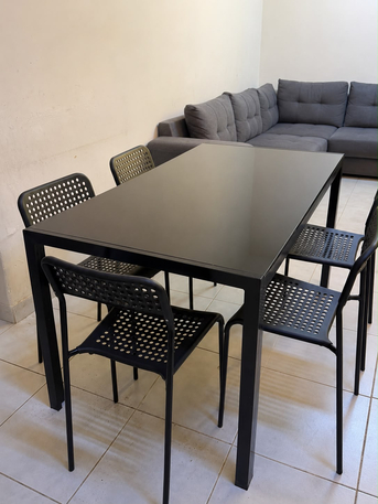 Al Malaz, Household Items, SAR 400,  Dining Table With 5 Chairs For Sale