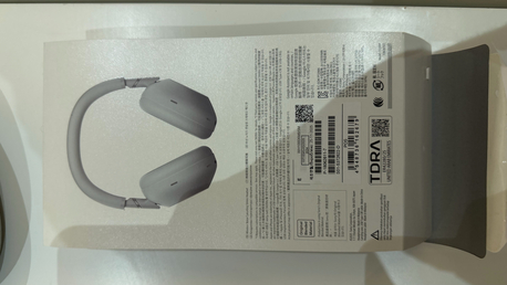 Riyadh, Electronics, SAR 1050,  Sony WH-1000XM6 Headphones White Excellent Condition