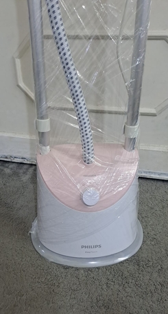 Jeddah, Appliances, SAR 130,  Philips Vertical Steam Iron 1.4L Available For Sale.