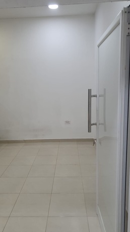 Jidhafs, Apartments, Flats, Houses & Villas, BHD 150/month,  1 BR,  Studio Flate For Rent With Ewa