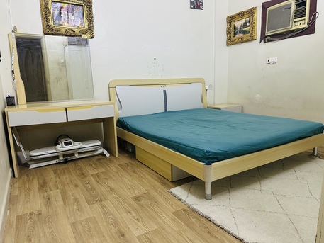 Riyadh, Furniture, SAR 700,  🌟 Urgent Sale &ndash; Modern King Size Bedroom Set From CityW Furniture 🌟