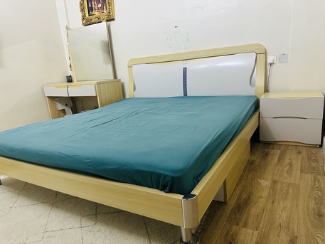 Riyadh, Furniture, SAR 700,  🌟 Urgent Sale &ndash; Modern King Size Bedroom Set From CityW Furniture 🌟