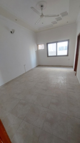Busaiteen, Apartments, Flats, Houses & Villas, BHD 220,  3 BR,  Flat For Rent In Busaiteen